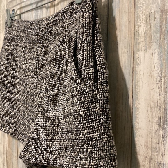 Forever 21 black and white tweed shorts | Size 27 - Picture 3 of 9